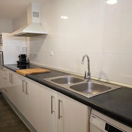 Marina Apartment *